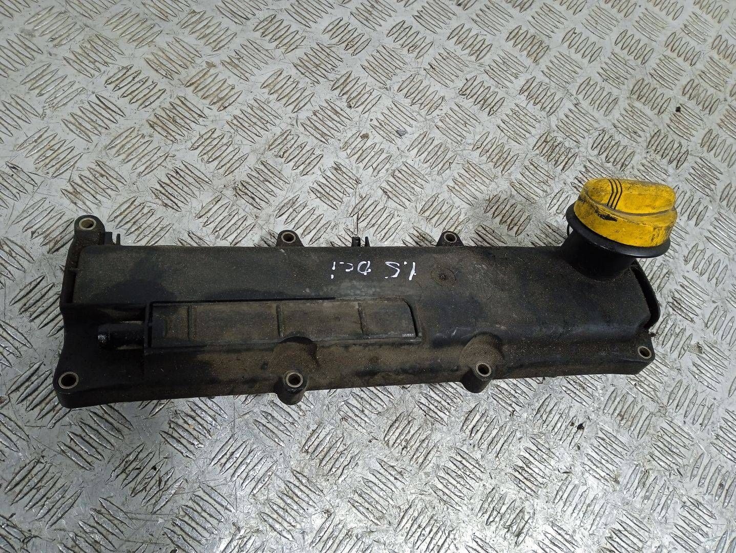 Клапанная крышка K9K704